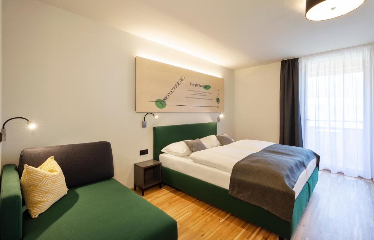 Jufa Hotel Laterns - Klangholzhus Buitenkant foto