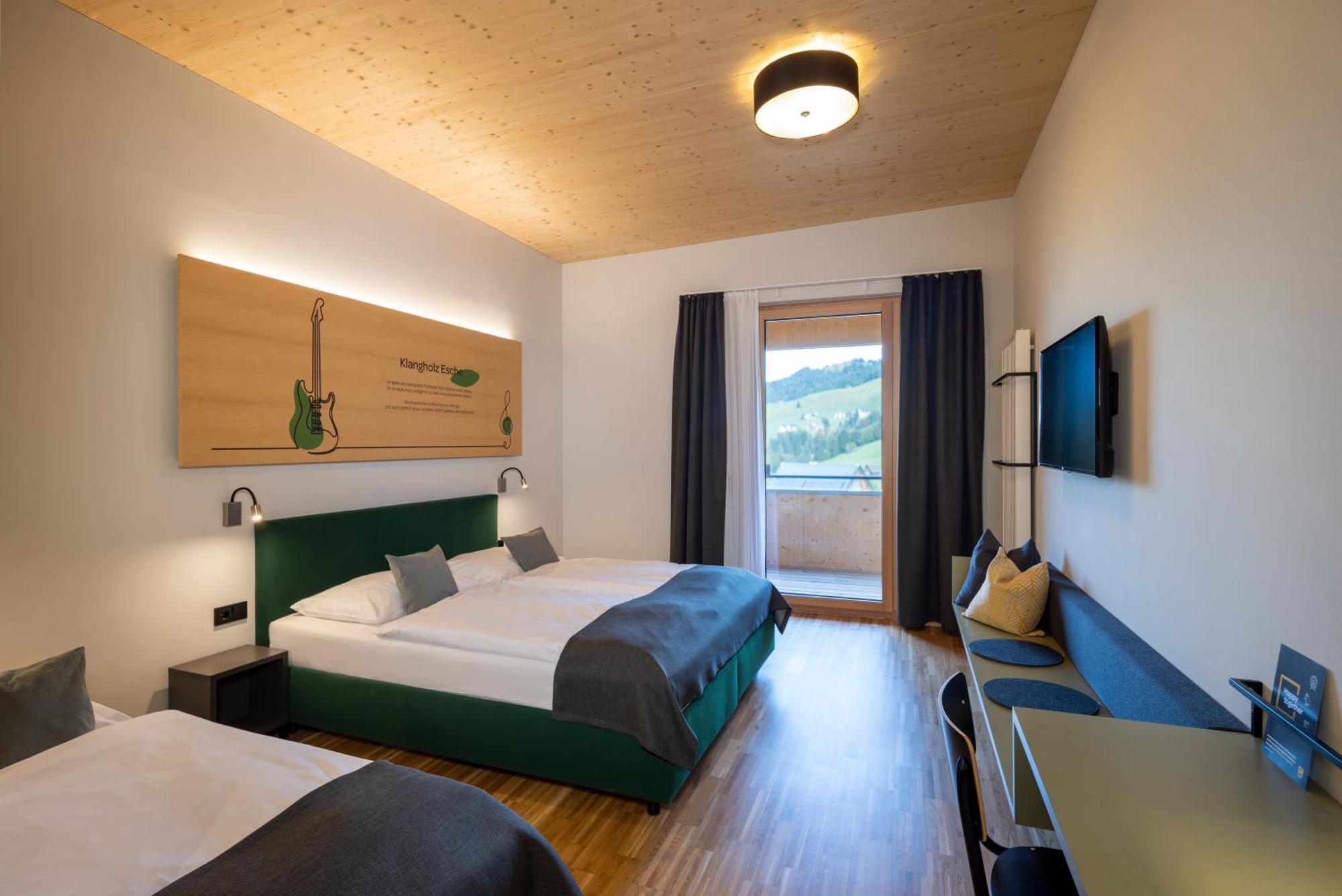 Jufa Hotel Laterns - Klangholzhus Buitenkant foto
